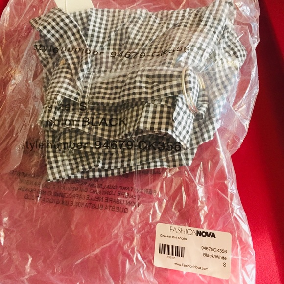 ✨2 for 15$✨NWT High waisted checker shorts - Picture 11 of 12